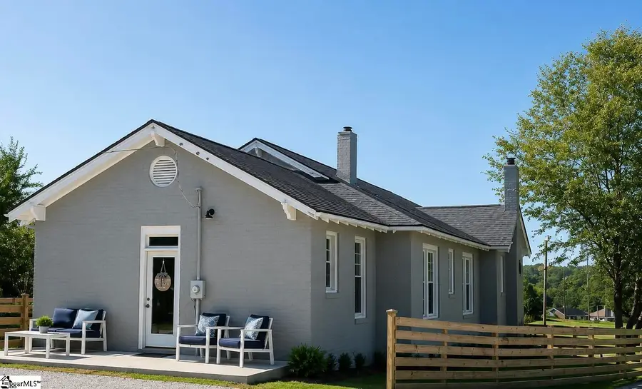 211 Duke Street, Ninety Six, SC 29666 - #2