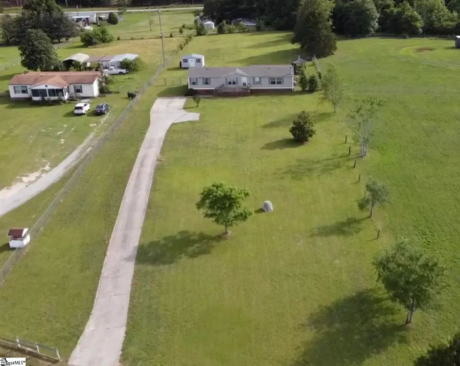 1390 1st Avenue, Starr, SC 29684 - #2