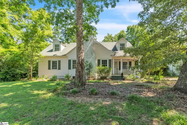 206 W Farley Avenue, Laurens, SC 29360