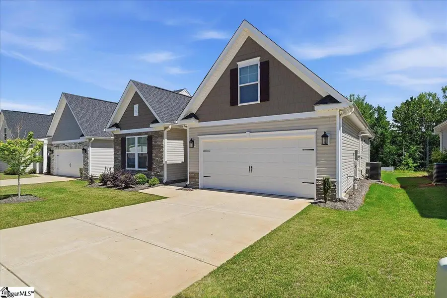 504 Clairbrook Court, Greer, SC 29651 - #3