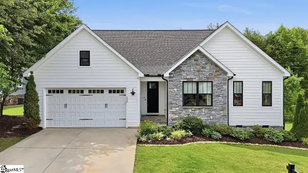 103 Nakkol Drive, Simpsonville, SC 29680