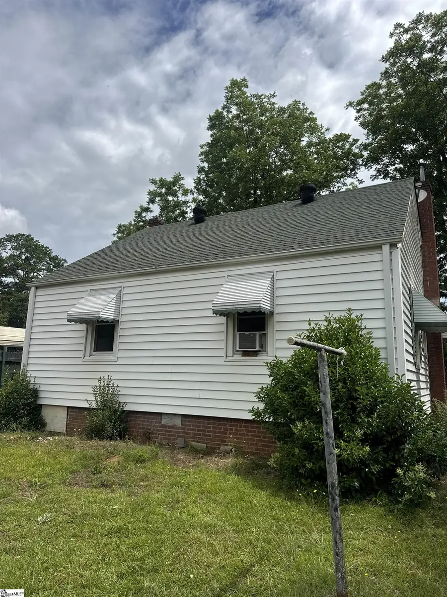 134 E Wilburn Avenue, Greenville, SC 29611 - #3