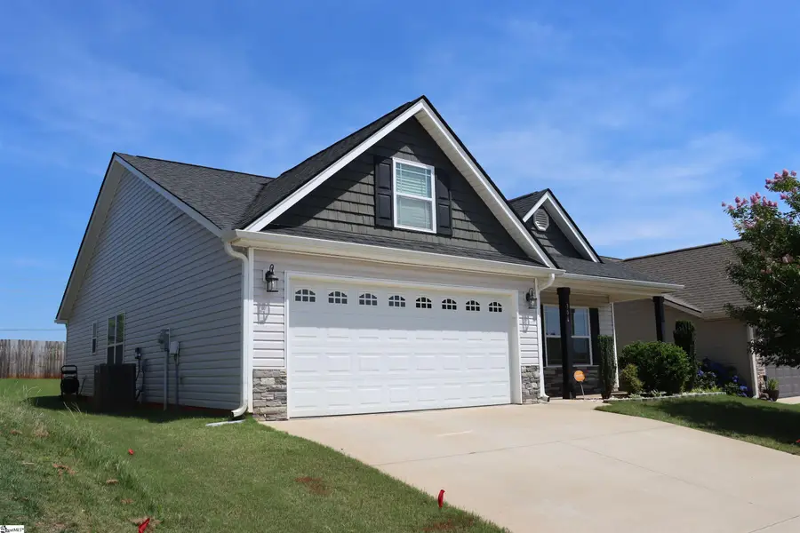 306 Highland Springs Loop, Inman, SC 29349 - #2