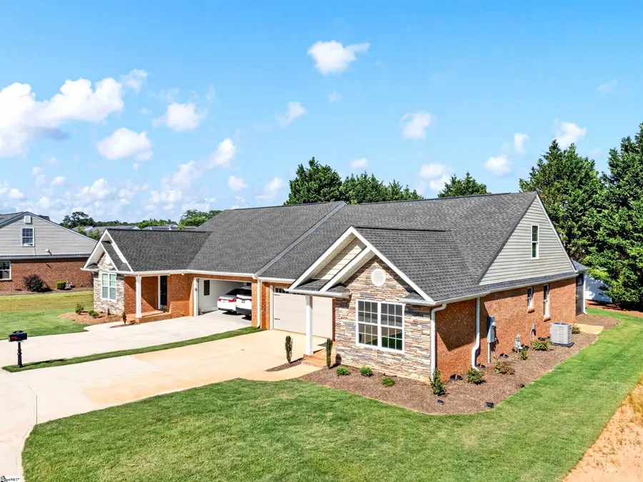 413 Amelia Springs Lane, Moore, SC 29369 - #2