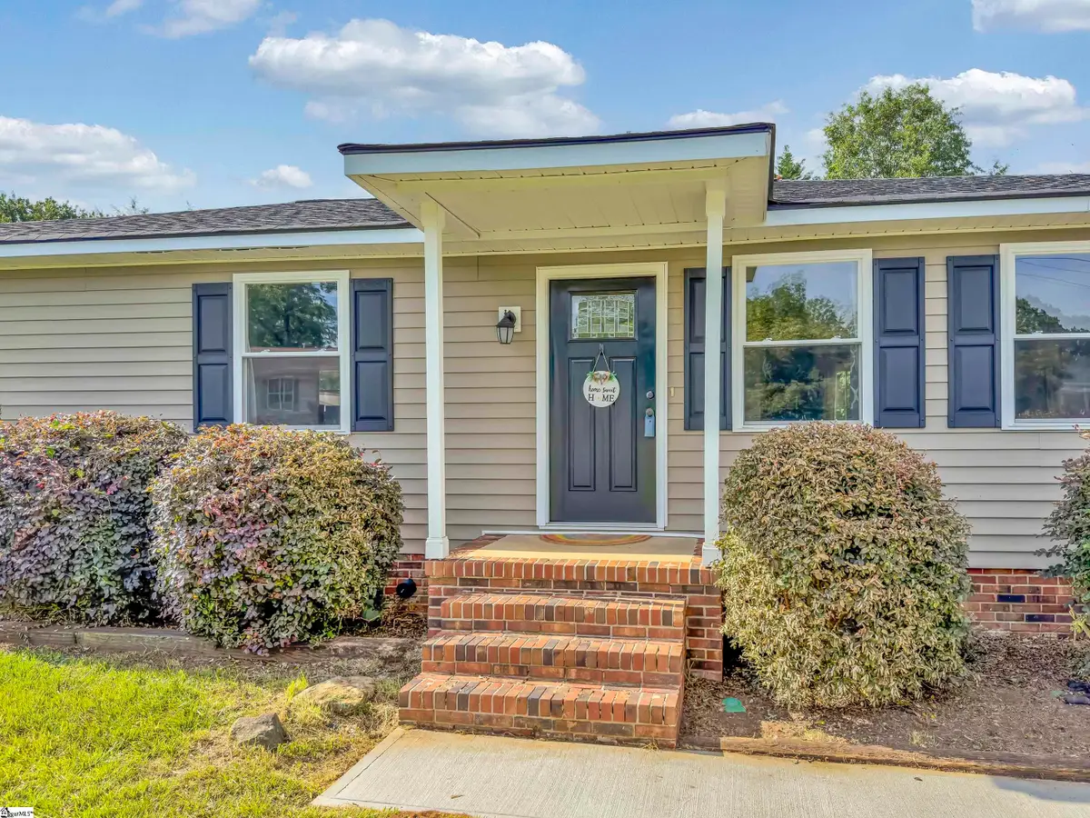 15 Childress Circle, Greenville, SC 29617 - #1