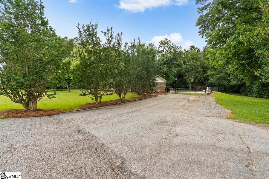 3258 W 72 Highway, Clinton, SC 29325 - #3