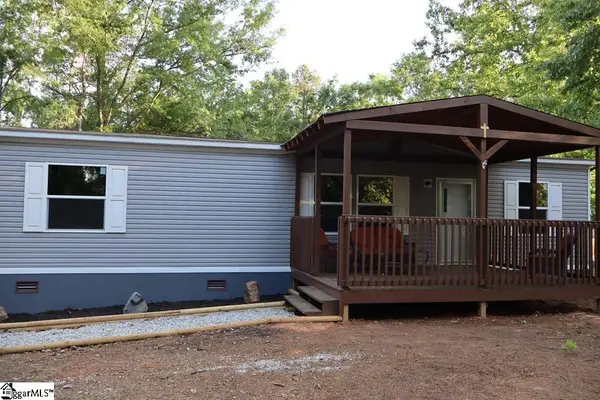 104 Trout Stree S Greenwood Street, Greenwood, SC 29649