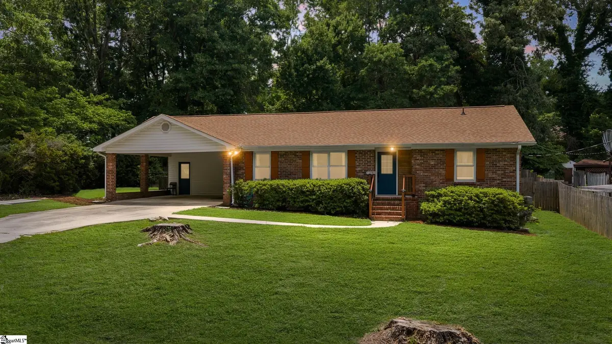 208 Pinewood Drive, Taylors, SC 29687 - #1