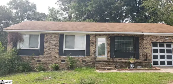 204 Harwood Drive, Hopkins, SC 29061
