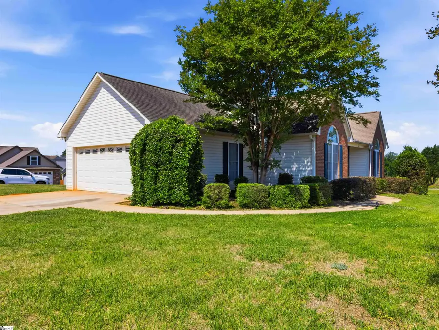 104 Harvest Ridge Drive, Inman, SC 29349 - #2