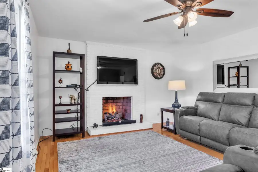 15 Hoedad Drive, Fountain Inn, SC 29644 - #3