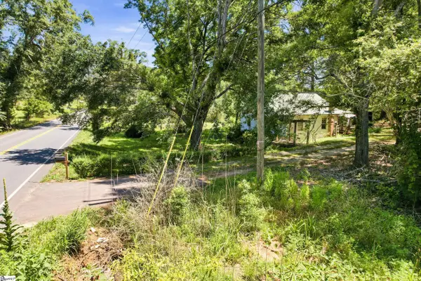 6920 Mountain View Road, Taylors, SC 29687