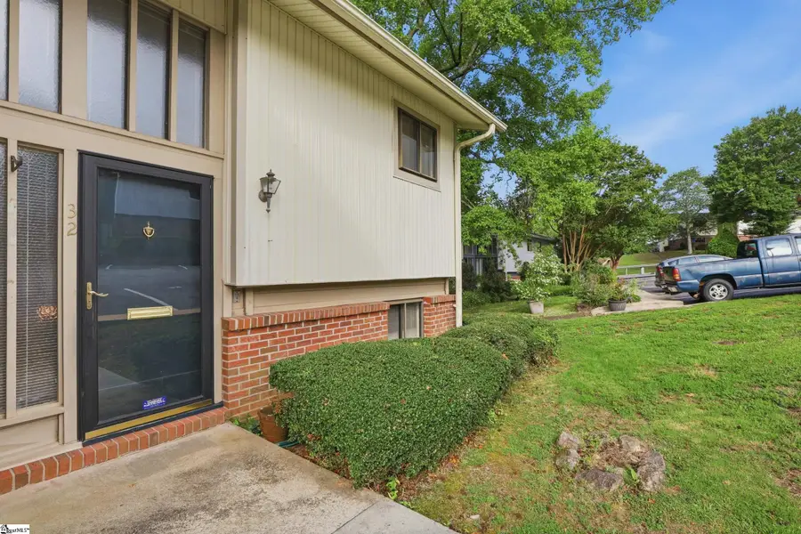 32 Briarglen Place, Greenville, SC 29615 - #2