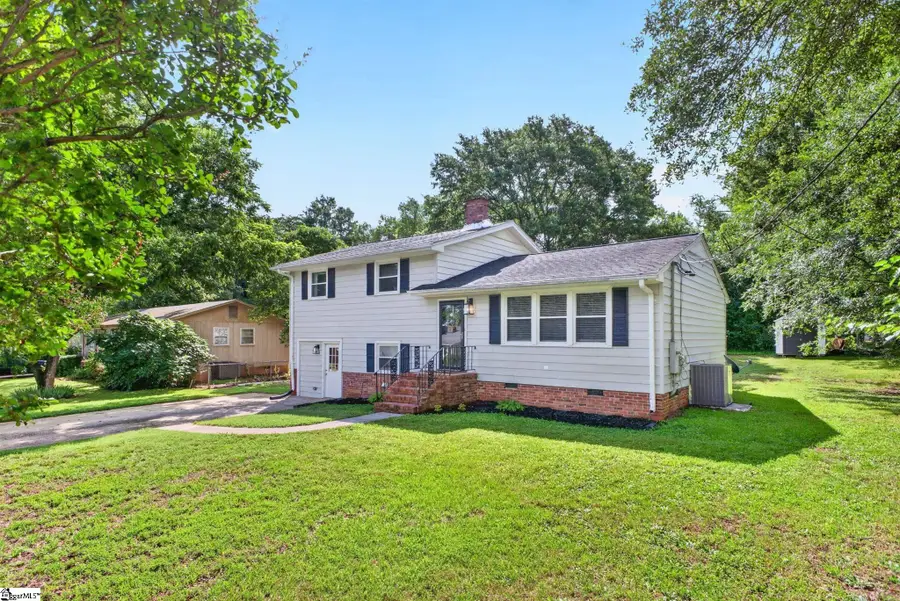 112 E Belvedere Road, Greenville, SC 29605 - #2