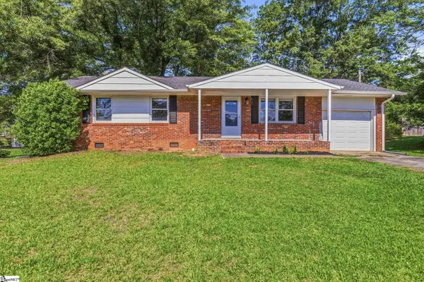 711 Hellams Street, Fountain Inn, SC 29644