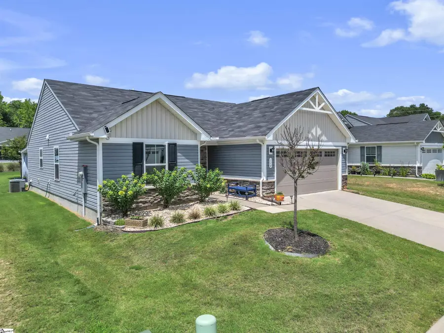 114 Sylvester Street, Fountain Inn, SC 29644 - #3