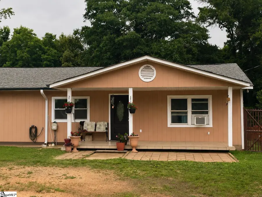 300 Baldwin Street, Honea Path, SC 29654 - #3