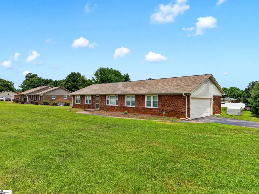 4067 Anderson Mill Road, Spartanburg, SC 29301 - #2