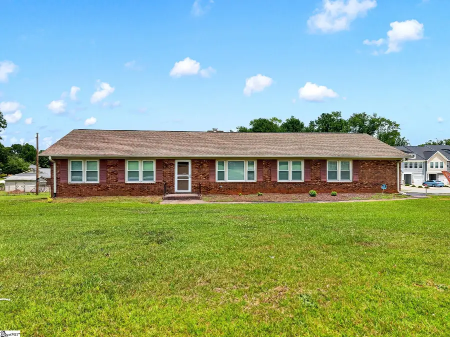 4067 Anderson Mill Road, Spartanburg, SC 29301 - #3