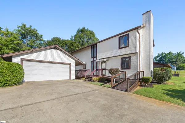 1105 Charter Oak Drive, Taylors, SC 29687-4404