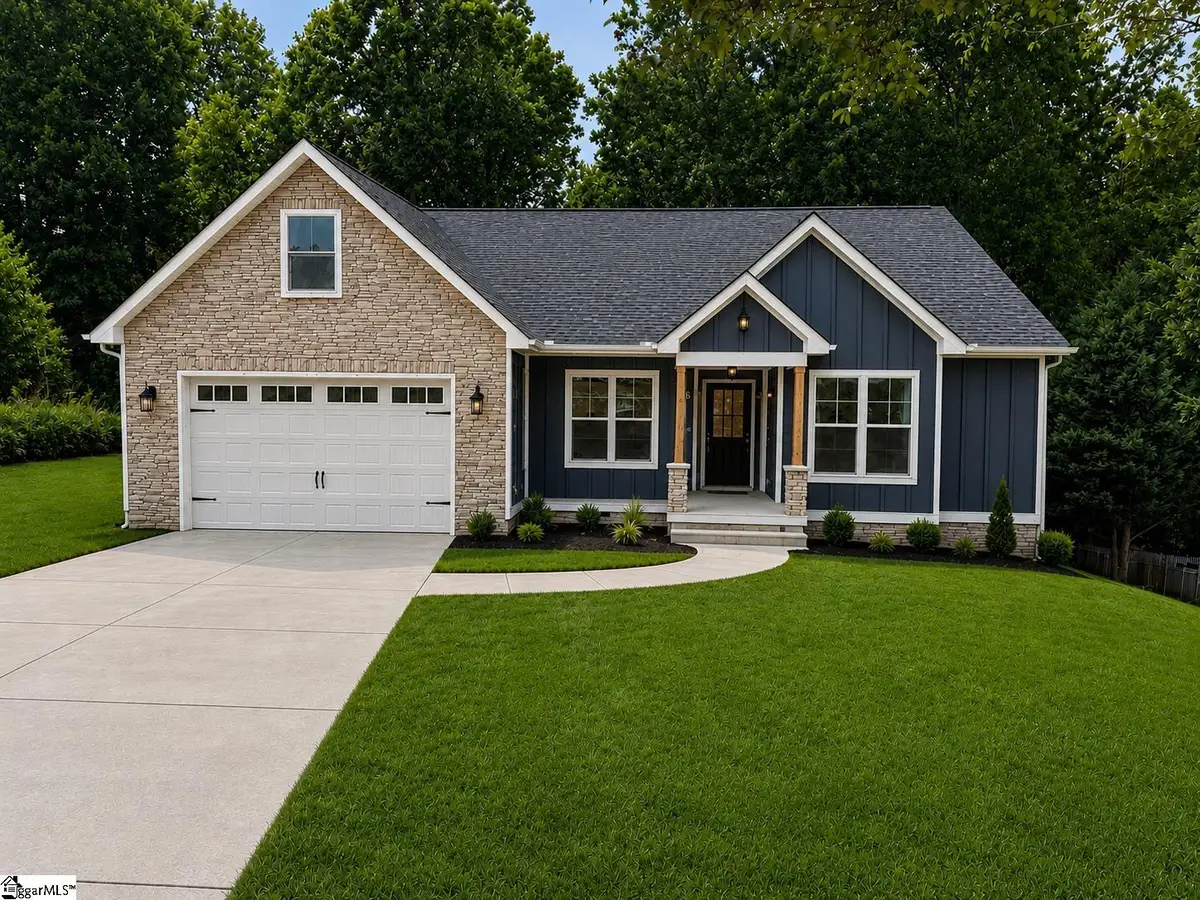 129 Faulkner Circle, Greer, SC 29651 - #1