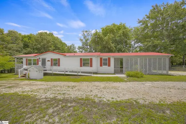 210 Deer Creek Trail, Walhalla, SC 29691