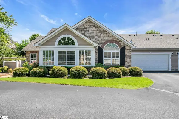 27 Fudora Circle, Simpsonville, SC 29681