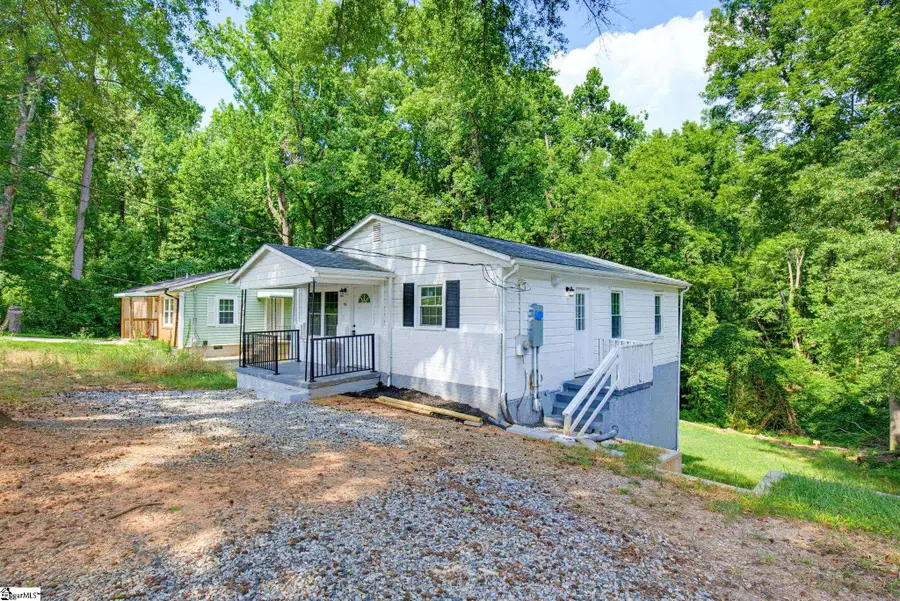 705 W Georgia Street, Woodruff, SC 29388 - #2