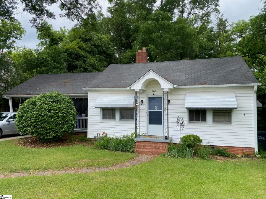 302 Jones Street, Laurens, SC 29360 - #2