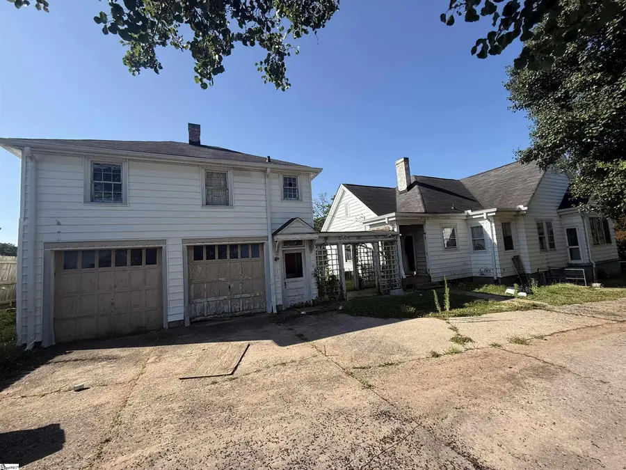 105 S 5th Street, Easley, SC 29640 - #2