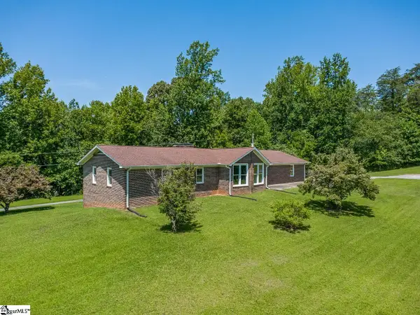 1038 Rhymes Lane, Pickens, SC 29671
