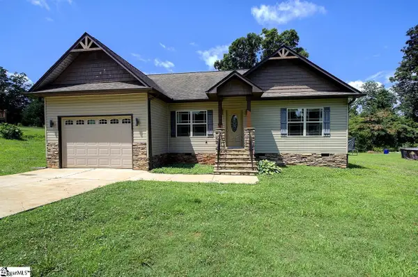 274 Millwood Lane, Wellford, SC 29385