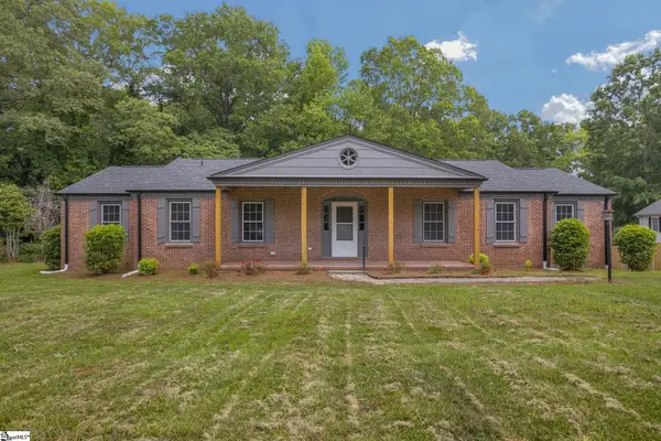 104 Arrowood Lane, Laurens, SC 29360