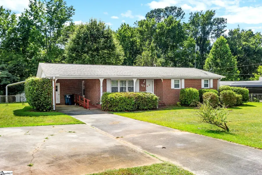 123 Pope Street, Greenwood, SC 29649 - #2