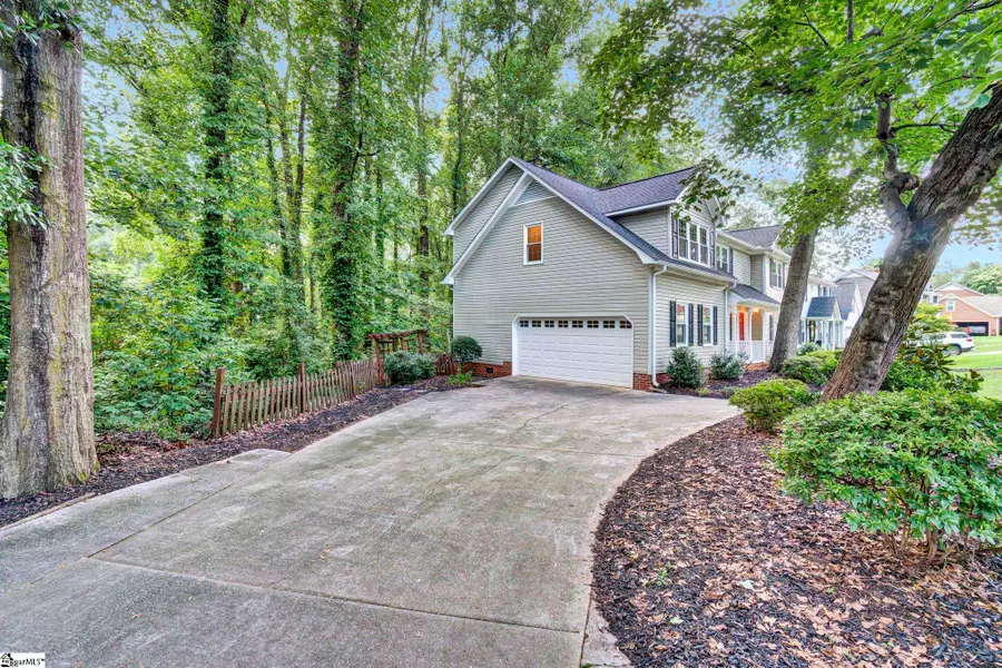 215 E Shefford Street, Greer, SC 29650 - #3