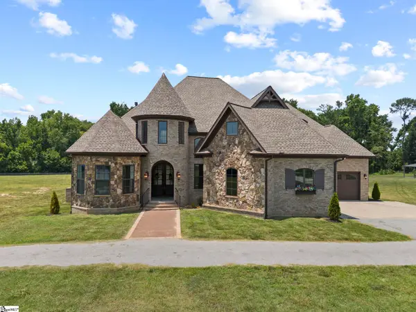 1000 Apple Valley Road, Duncan, SC 29334-9477