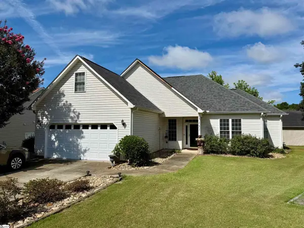 131 Lauren Wood Circle, Taylors, SC 29687