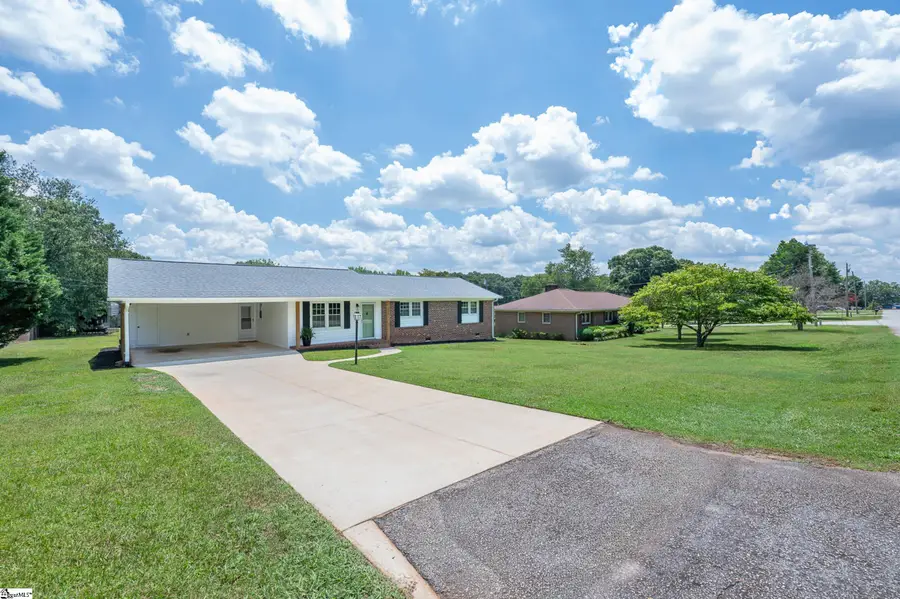 115 Wolfe Road, Greer, SC 29650 - #3