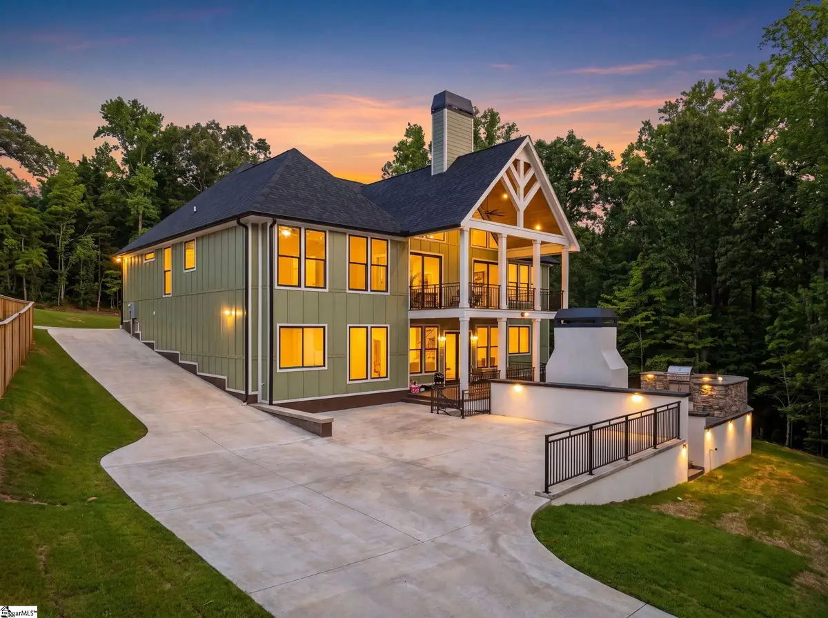 407 Raymond Street, Greenville, SC 29611 - #1