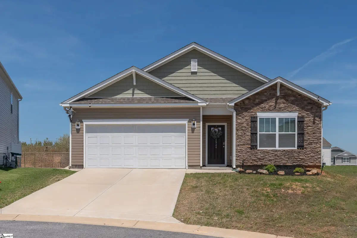 1924 Hunters Run Circle, Woodruff, SC 29388 - #1
