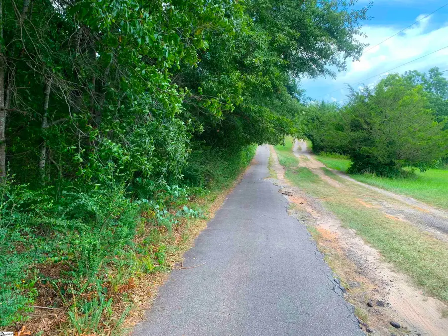 341 E Church Road, Easley, SC 29642 - #2