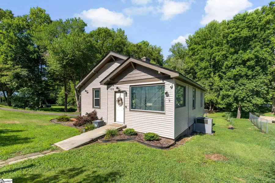 105 Mellon Street, Slater, SC 29683 - #3