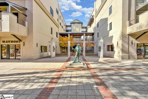 233 N Main Street #Unit 401, Greenville, SC 29601