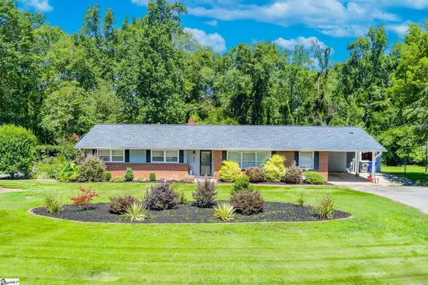 220 Holly Drive, Spartanburg, SC 29301