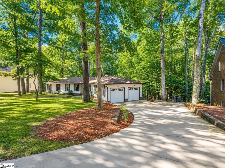 707 N Almond Drive, Simpsonville, SC 29681 - #2