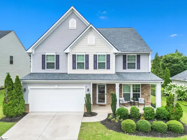331 Kelsey Glen Lane, Simpsonville, SC 29681