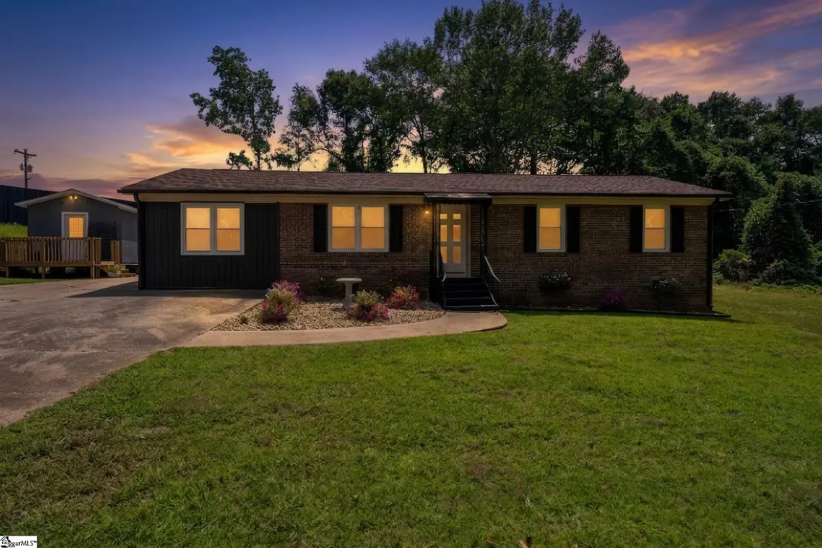 150 Spring Street, Wellford, SC 29385 - #1