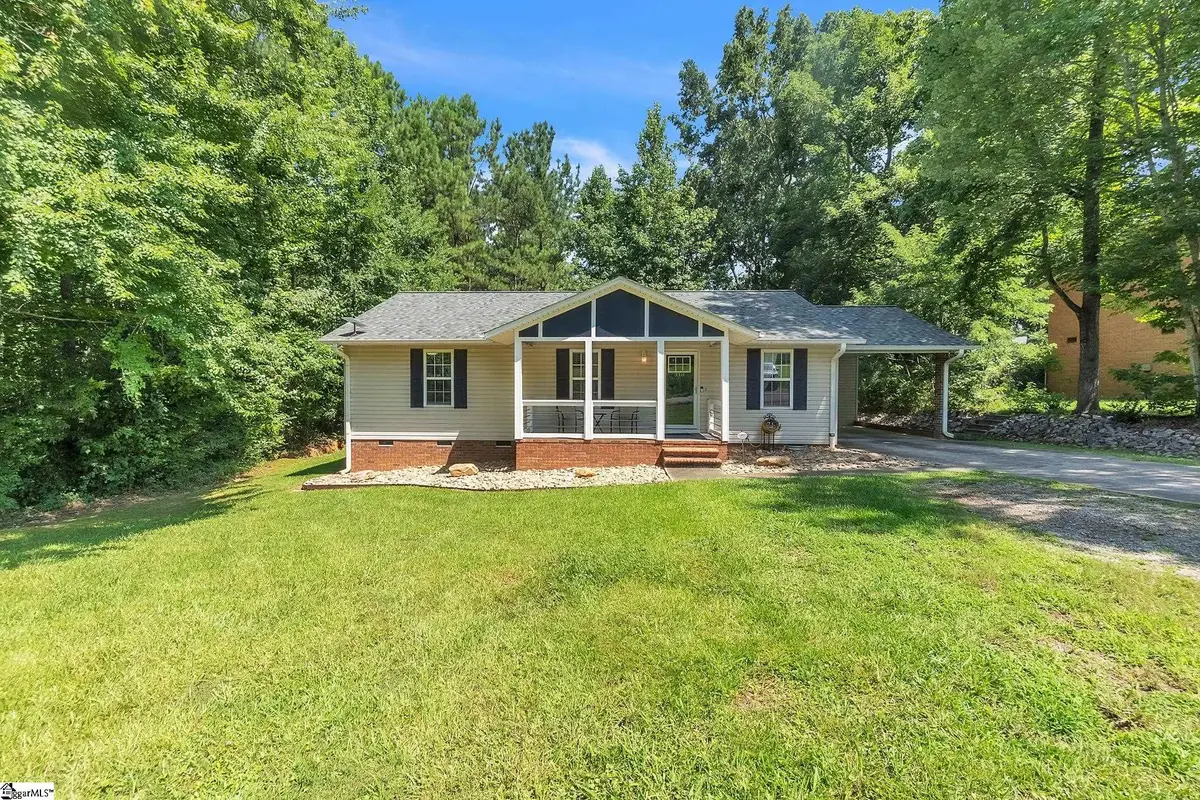 310 Crescent Drive, Laurens, SC 29360 - #1