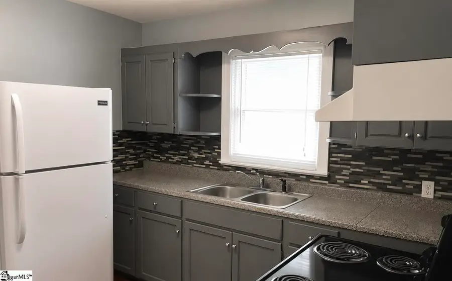 8 Pacific Avenue, Greenville, SC 29605 - #2