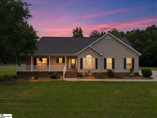 1019 Bannister Road, Starr, SC 29684